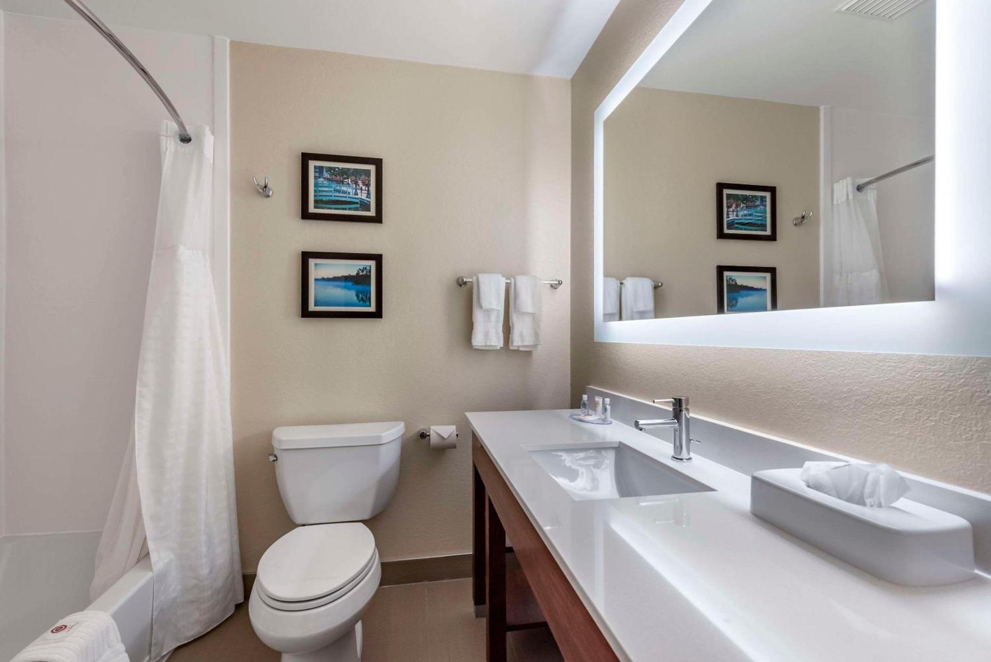 Comfort & - Franklin Hotel